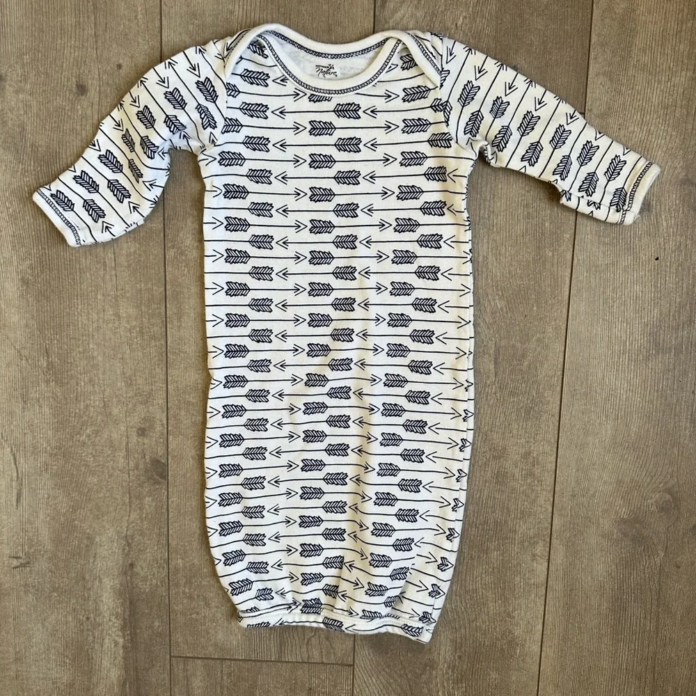 Touched by Nature Baby Boy Preemie NB Organic Cotton Sleep Gown pajamas arrows